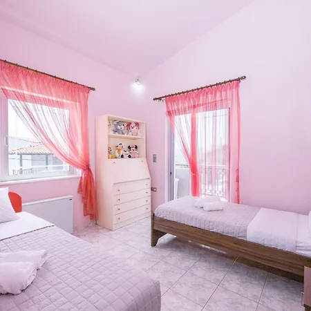Apartment Sofia's House 2 *